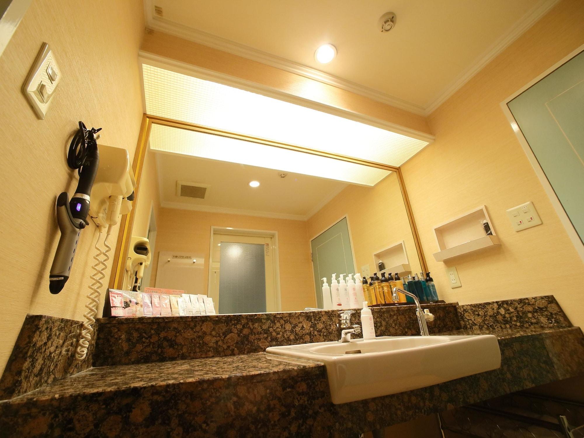 Hotel Fine Garden Matsuzaka II (Adults Only) Matsusaka Exterior photo